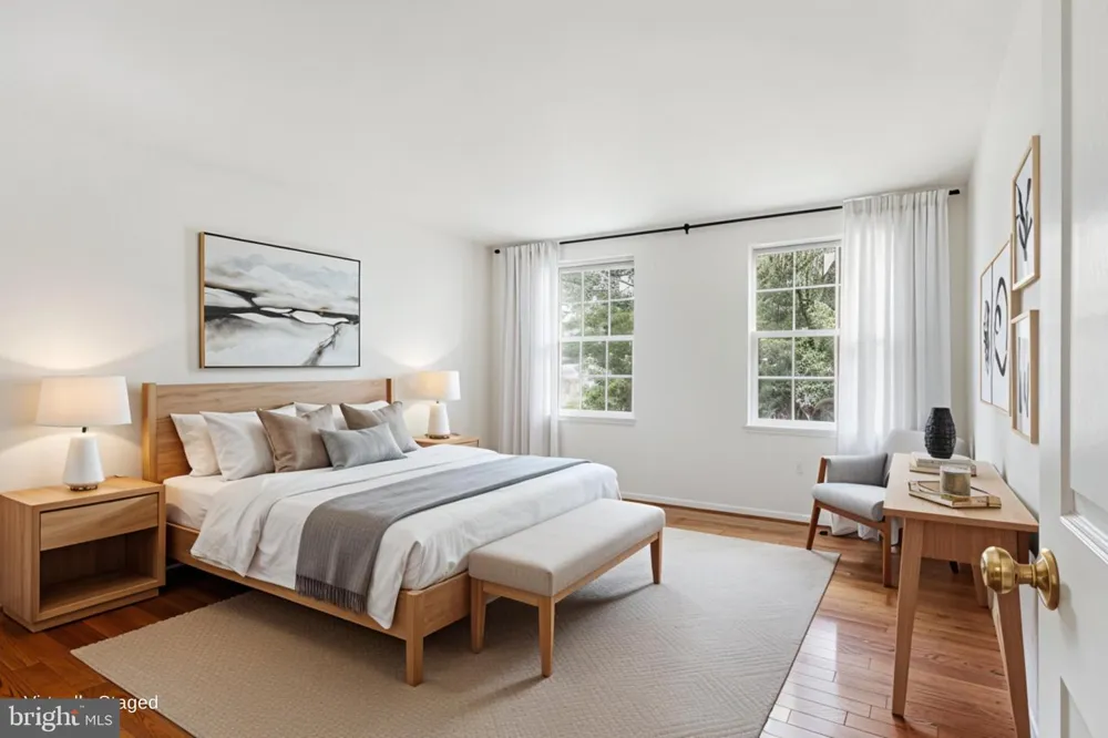 9121 DARTFORD PLACE Bristow, VA 20136