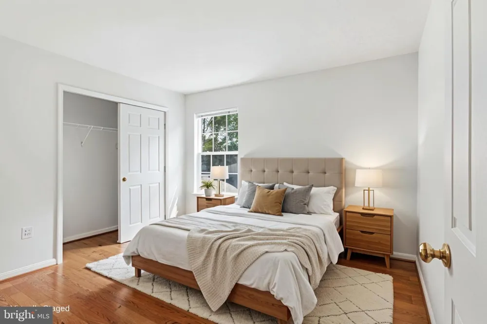 9121 DARTFORD PLACE Bristow, VA 20136