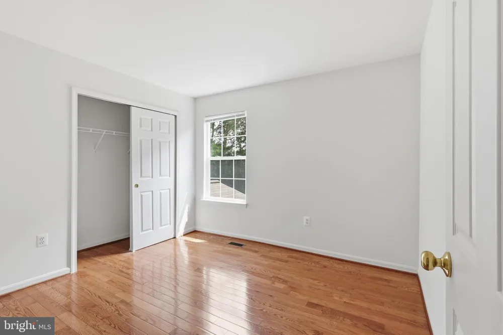 9121 DARTFORD PLACE Bristow, VA 20136