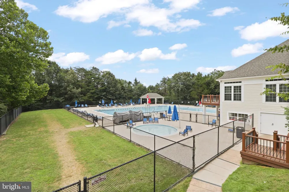 9121 DARTFORD PLACE Bristow, VA 20136