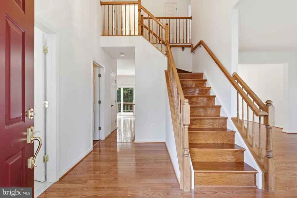 9121 DARTFORD PLACE Bristow, VA 20136