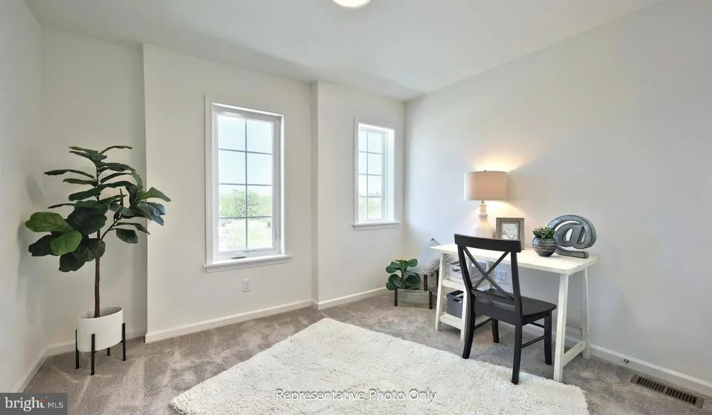 31 ARCADIA DRIVE Elizabethtown, PA 17022