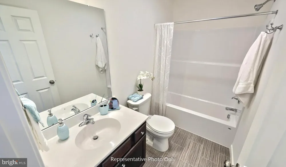 31 ARCADIA DRIVE Elizabethtown, PA 17022