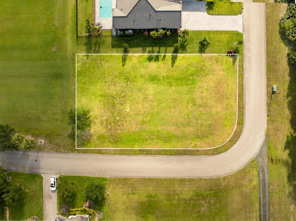 7625 Polo Grounds Lane Vero Beach, FL 32966