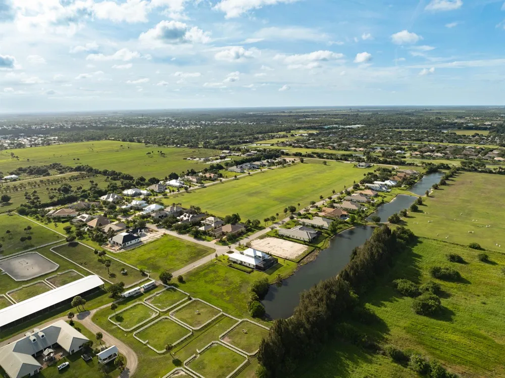 7625 Polo Grounds Lane Vero Beach, FL 32966