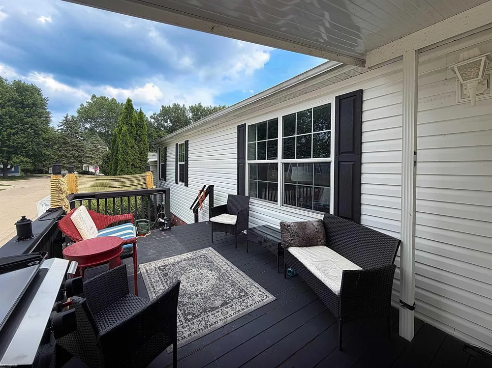50214 Ambleside Court Shelby Charter Township, MI 48315