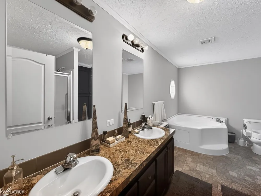 50214 Ambleside Court Shelby Charter Township, MI 48315