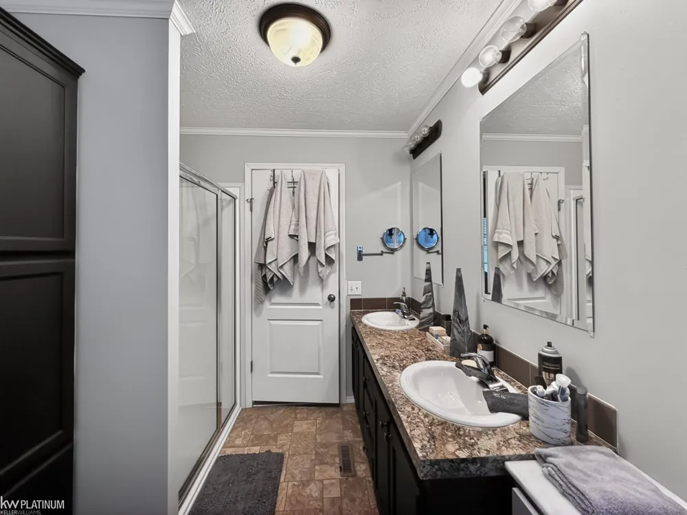 50214 Ambleside Court Shelby Charter Township, MI 48315