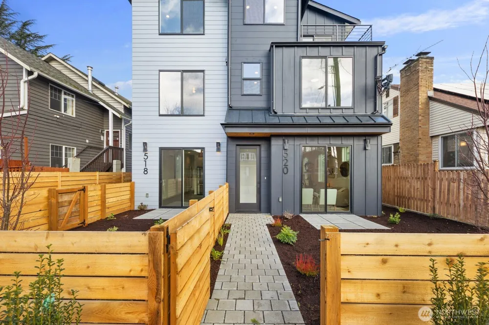 520 102nd Street Seattle, WA 98133