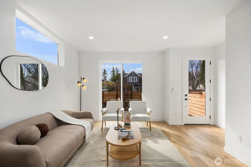 520 102nd Street Seattle, WA 98133