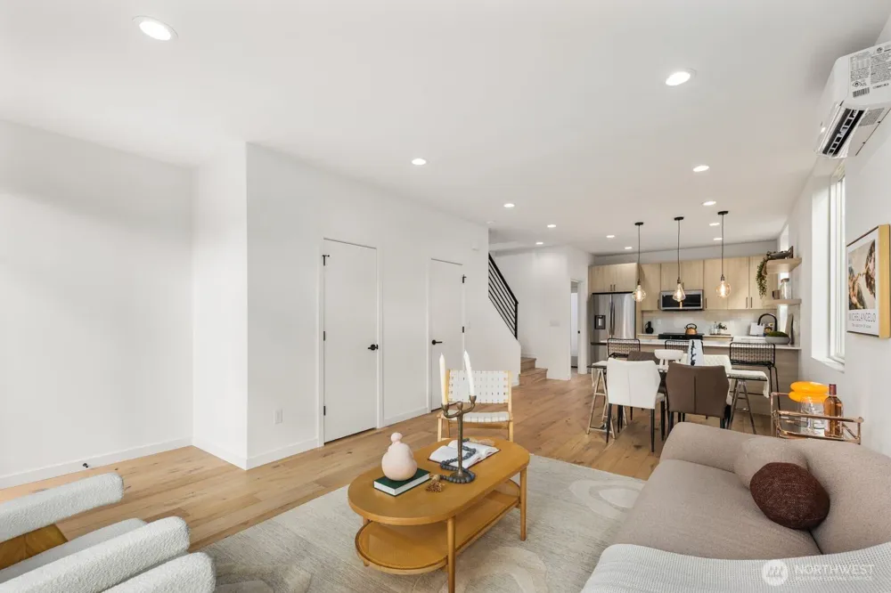 520 102nd Street Seattle, WA 98133