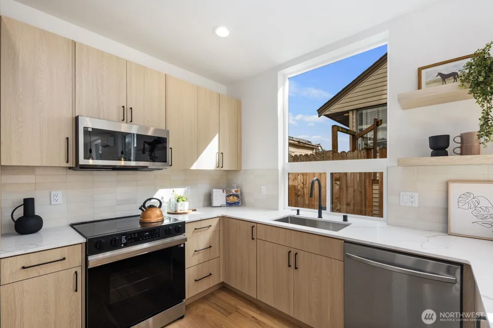 520 102nd Street Seattle, WA 98133