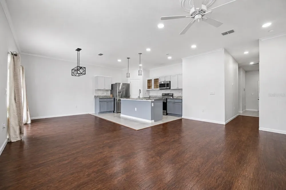 2270 HEMINGWAY CIRCLE Groveland, FL 34736