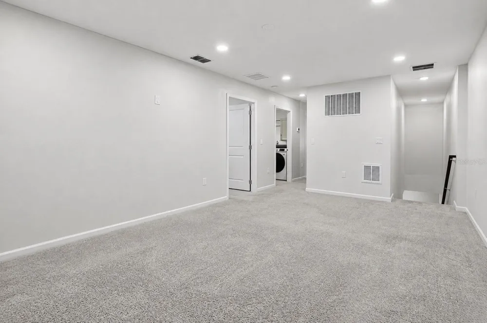 2270 HEMINGWAY CIRCLE Groveland, FL 34736