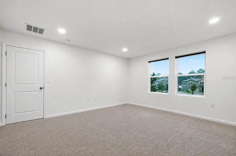 2270 HEMINGWAY CIRCLE Groveland, FL 34736