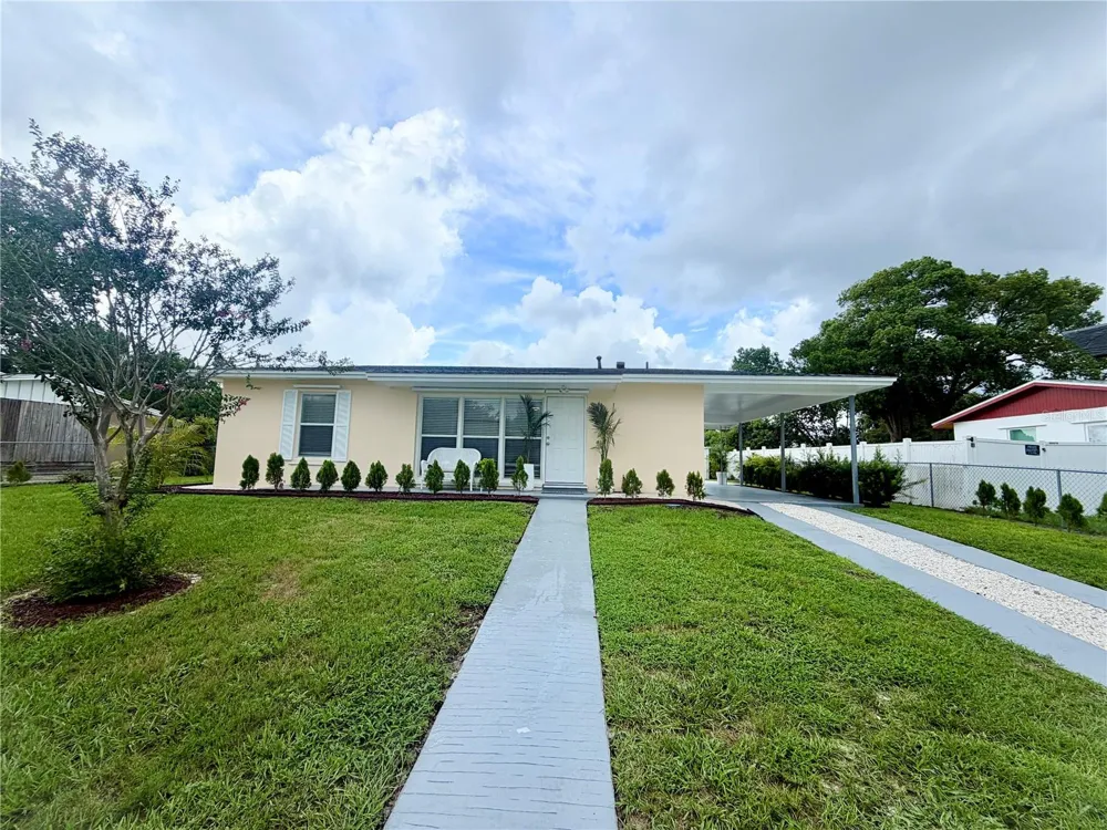 1650 HASTINGS DRIVE Deltona, FL 32725