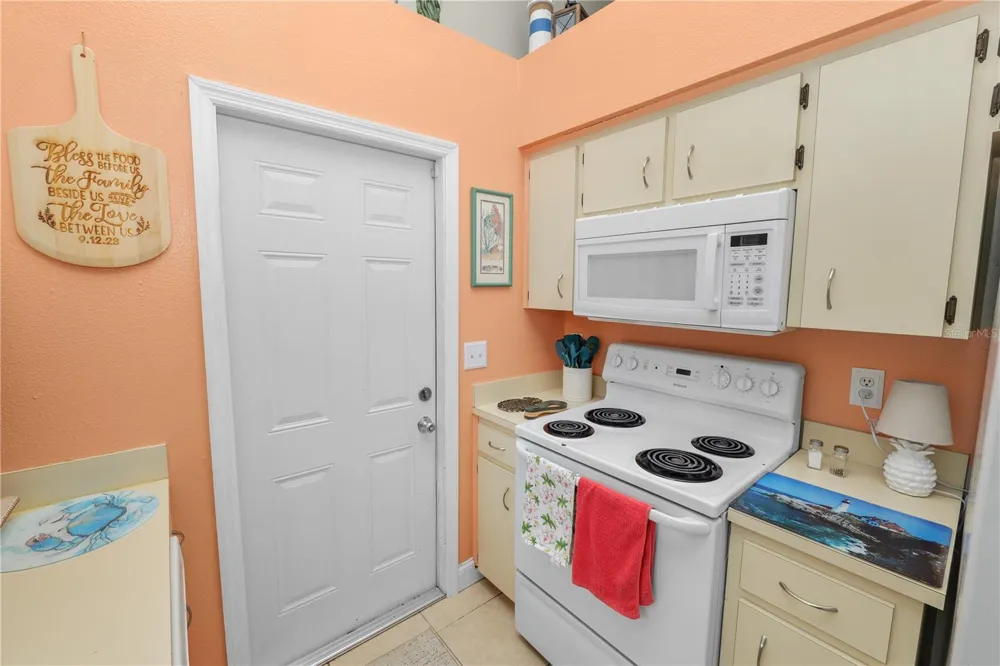 6201 VINTAGE DRIVE Lakeland, FL 33809