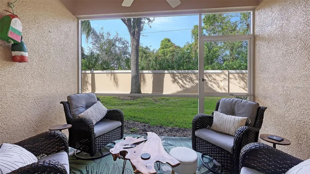 3827 PARKRIDGE CIRCLE #1-102 Sarasota, FL 34243