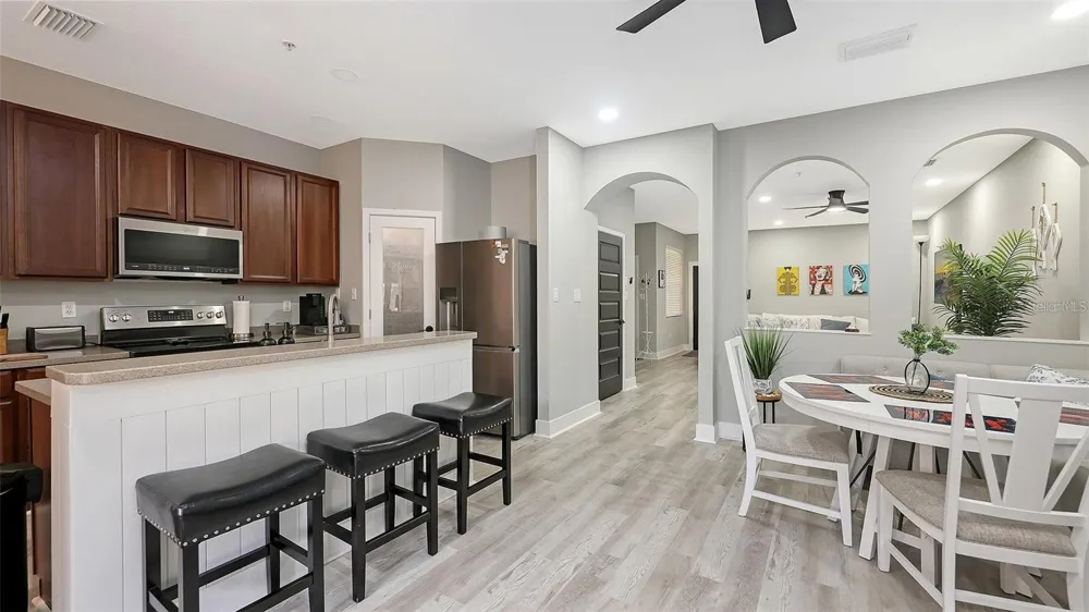3827 PARKRIDGE CIRCLE #1-102 Sarasota, FL 34243