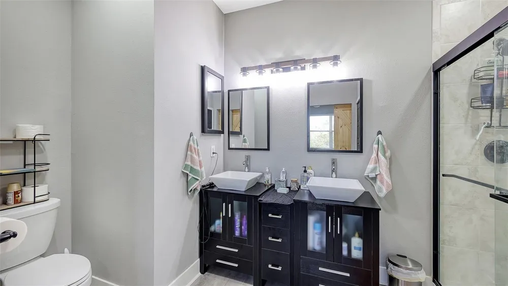 3827 PARKRIDGE CIRCLE #1-102 Sarasota, FL 34243