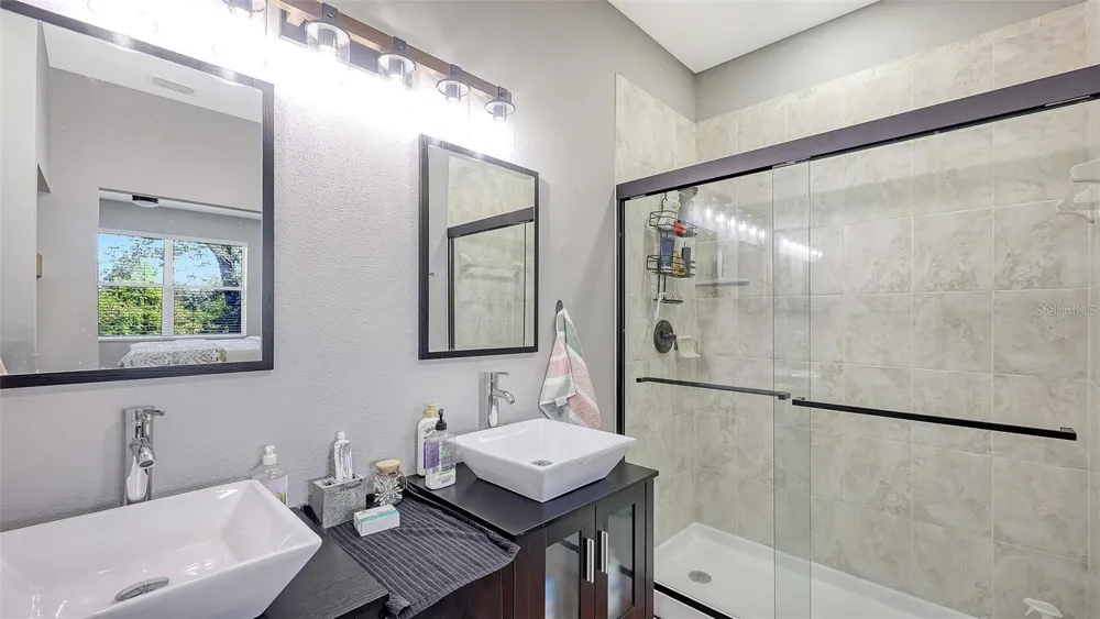 3827 PARKRIDGE CIRCLE #1-102 Sarasota, FL 34243