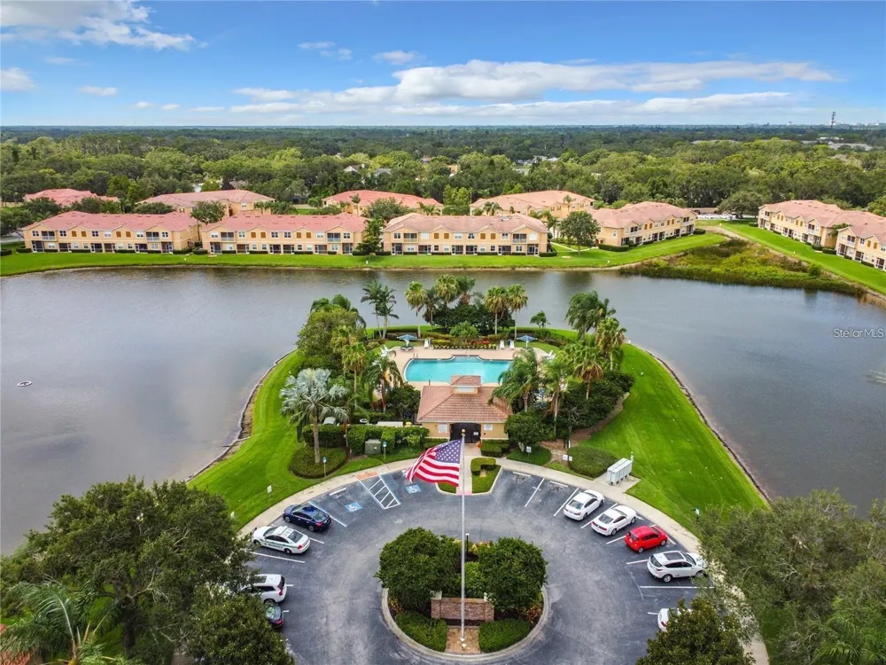 3827 PARKRIDGE CIRCLE #1-102 Sarasota, FL 34243