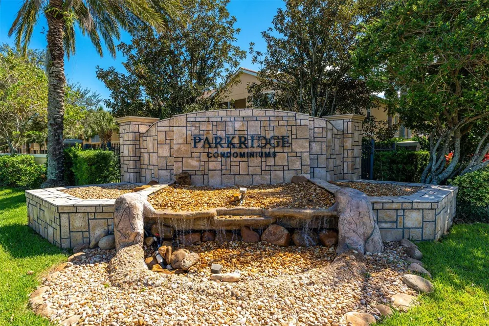 3827 PARKRIDGE CIRCLE #1-102 Sarasota, FL 34243