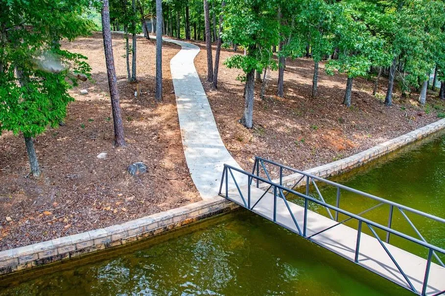 741 Firefly Lane Lineville, AL 36266