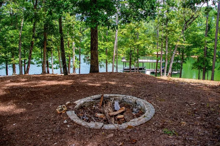 741 Firefly Lane Lineville, AL 36266