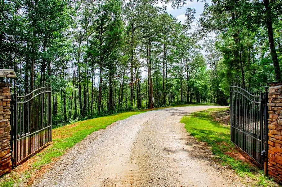 741 Firefly Lane Lineville, AL 36266