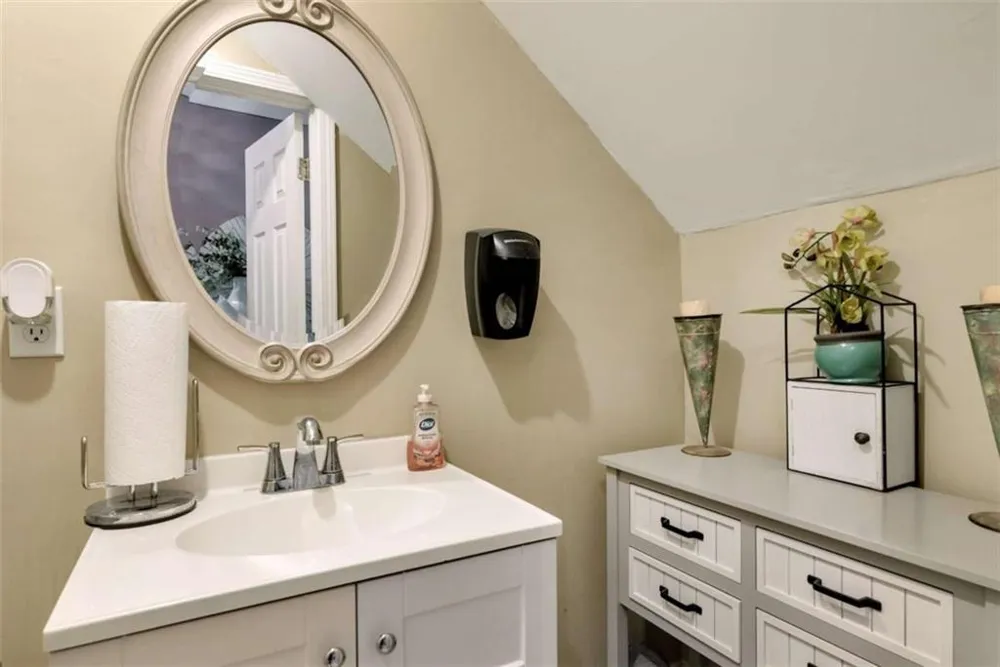 425 Greenleaf Drive Lavonia, GA 30553