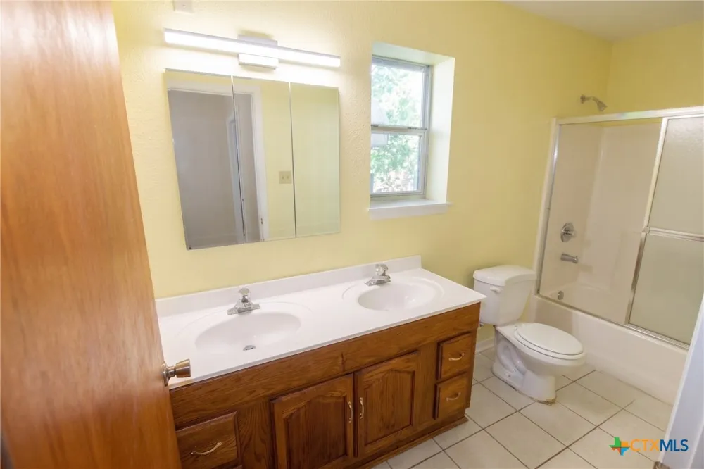 409 Oak Street Copperas Cove, TX 76522