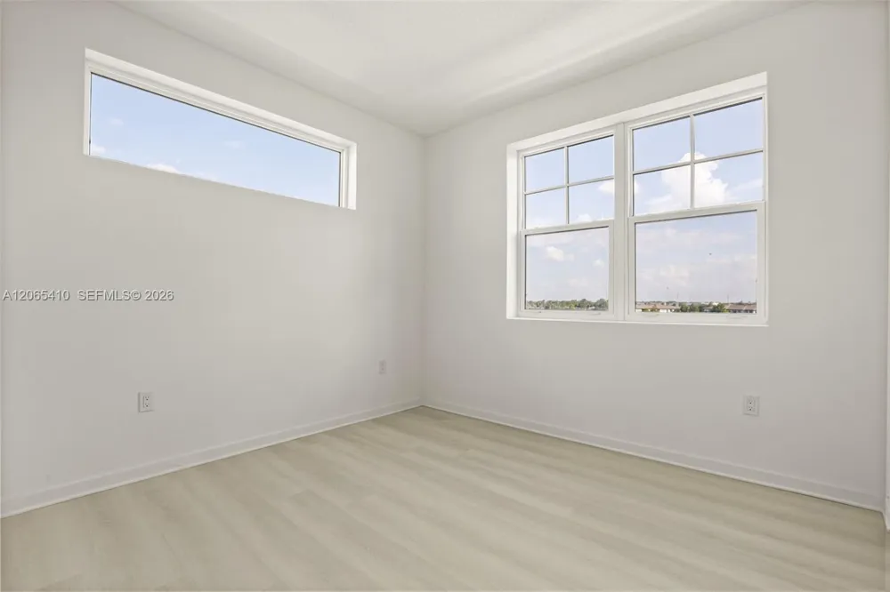 5563 Millenia Park Blvd #401 Orlando, FL 32839