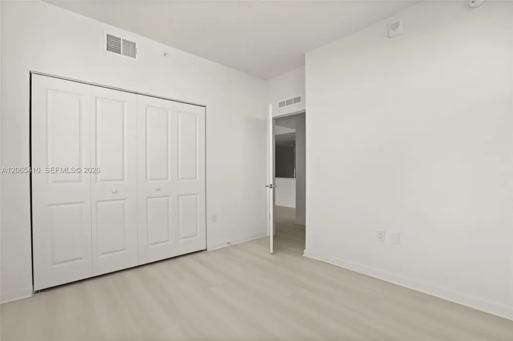 5563 Millenia Park Blvd #401 Orlando, FL 32839