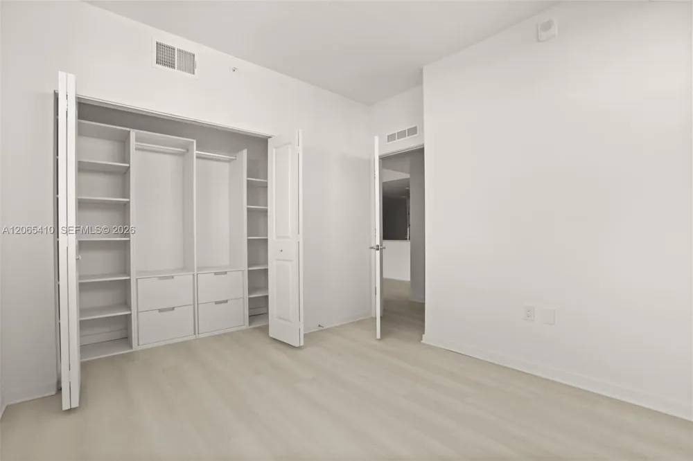 5563 Millenia Park Blvd #401 Orlando, FL 32839