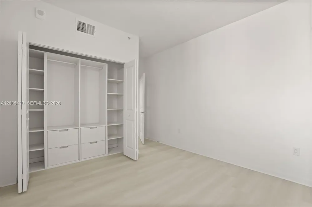 5563 Millenia Park Blvd #401 Orlando, FL 32839