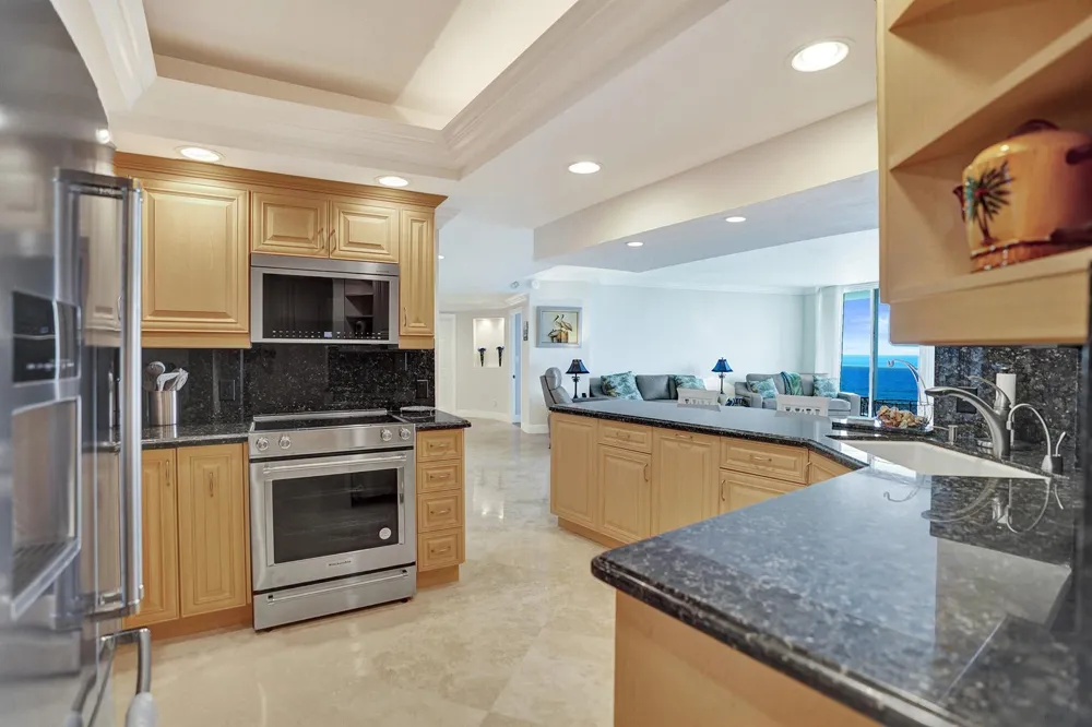 700 S Ocean Boulevard #604 Boca Raton, FL 33432