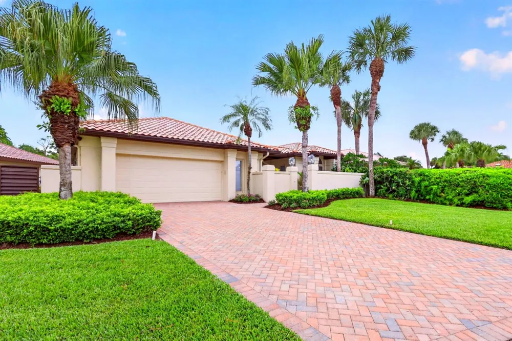 5402 SE MEREDITH TERRACE Stuart, FL 34997