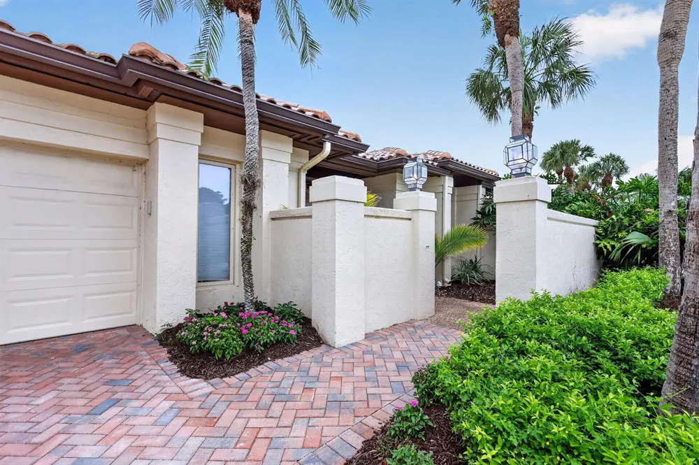 5402 SE MEREDITH TERRACE Stuart, FL 34997