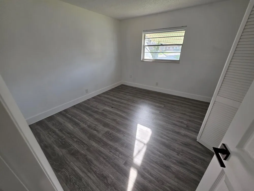 718 Whippoorwill Lane Delray Beach, FL 33445
