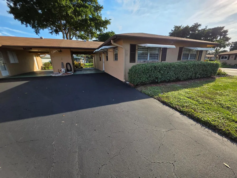 718 Whippoorwill Lane Delray Beach, FL 33445