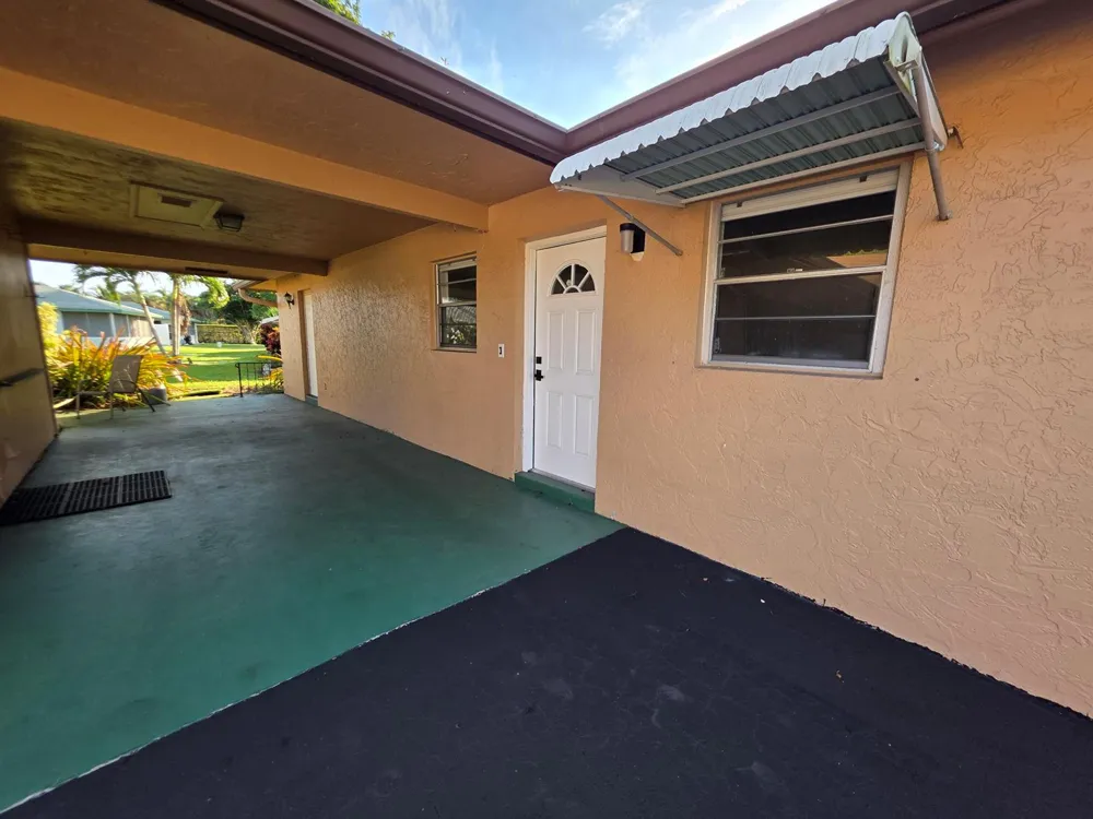 718 Whippoorwill Lane Delray Beach, FL 33445