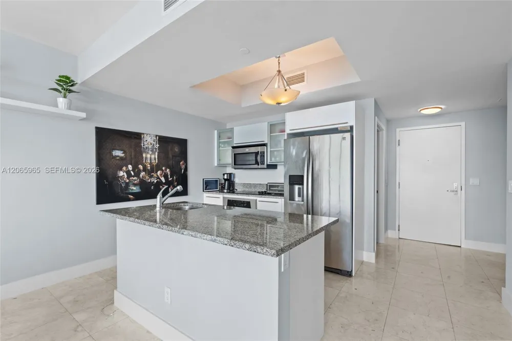 888 Biscayne Blvd #4203 Miami, FL 33132