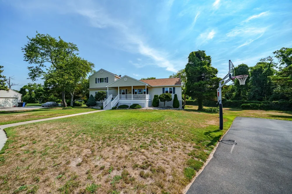 11 Lake Corson Lane Marmora, NJ 08223