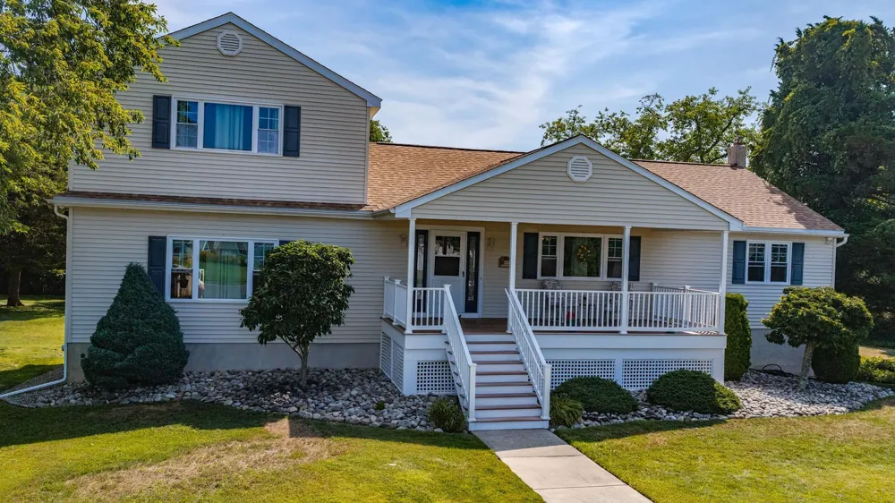 11 Lake Corson Lane Marmora, NJ 08223