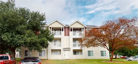 515 Southwest Parkway #304 Rooms B and D