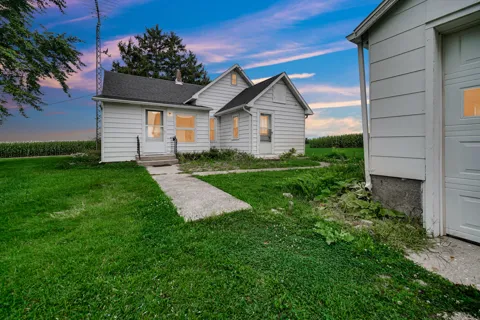2614 S 465 E