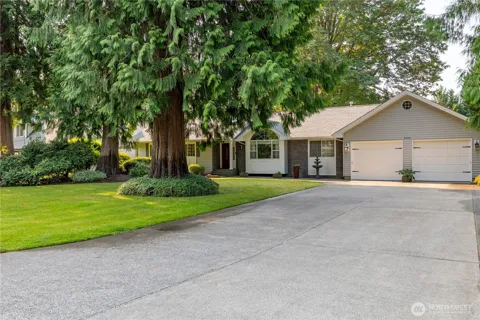 3223 Donnelly Drive SE