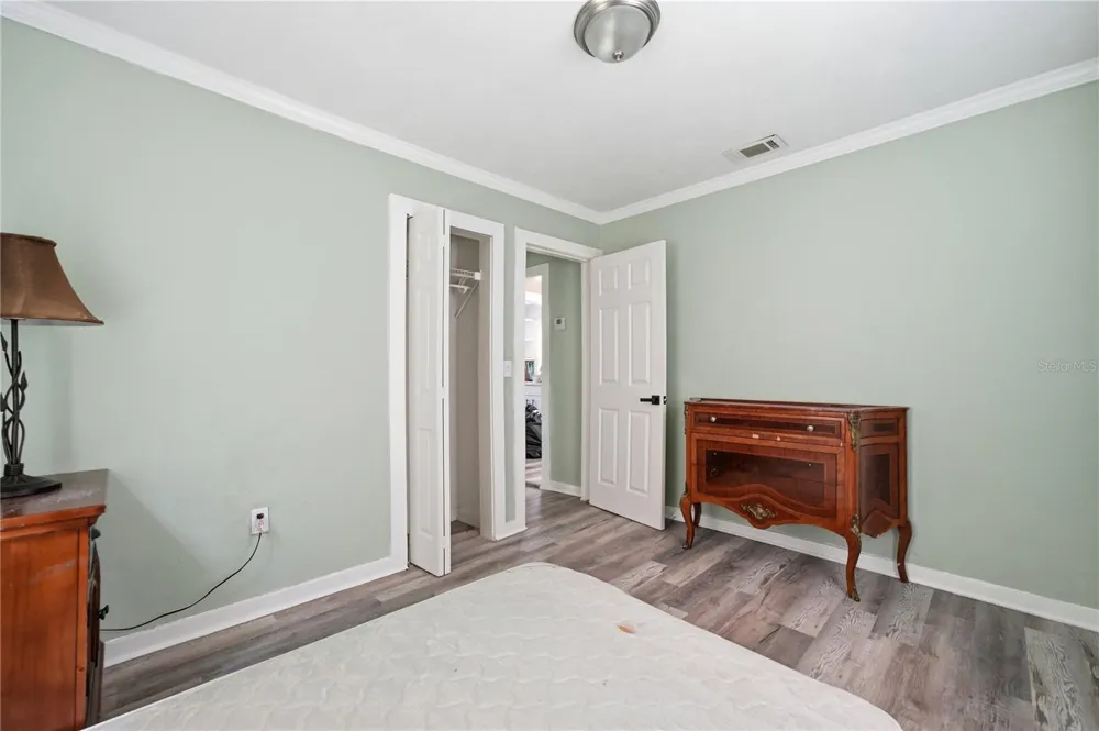 1553 29TH STREET Sarasota, FL 34234