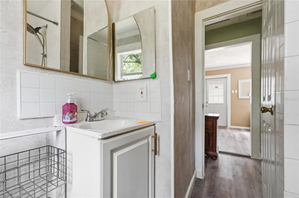 1553 29TH STREET Sarasota, FL 34234